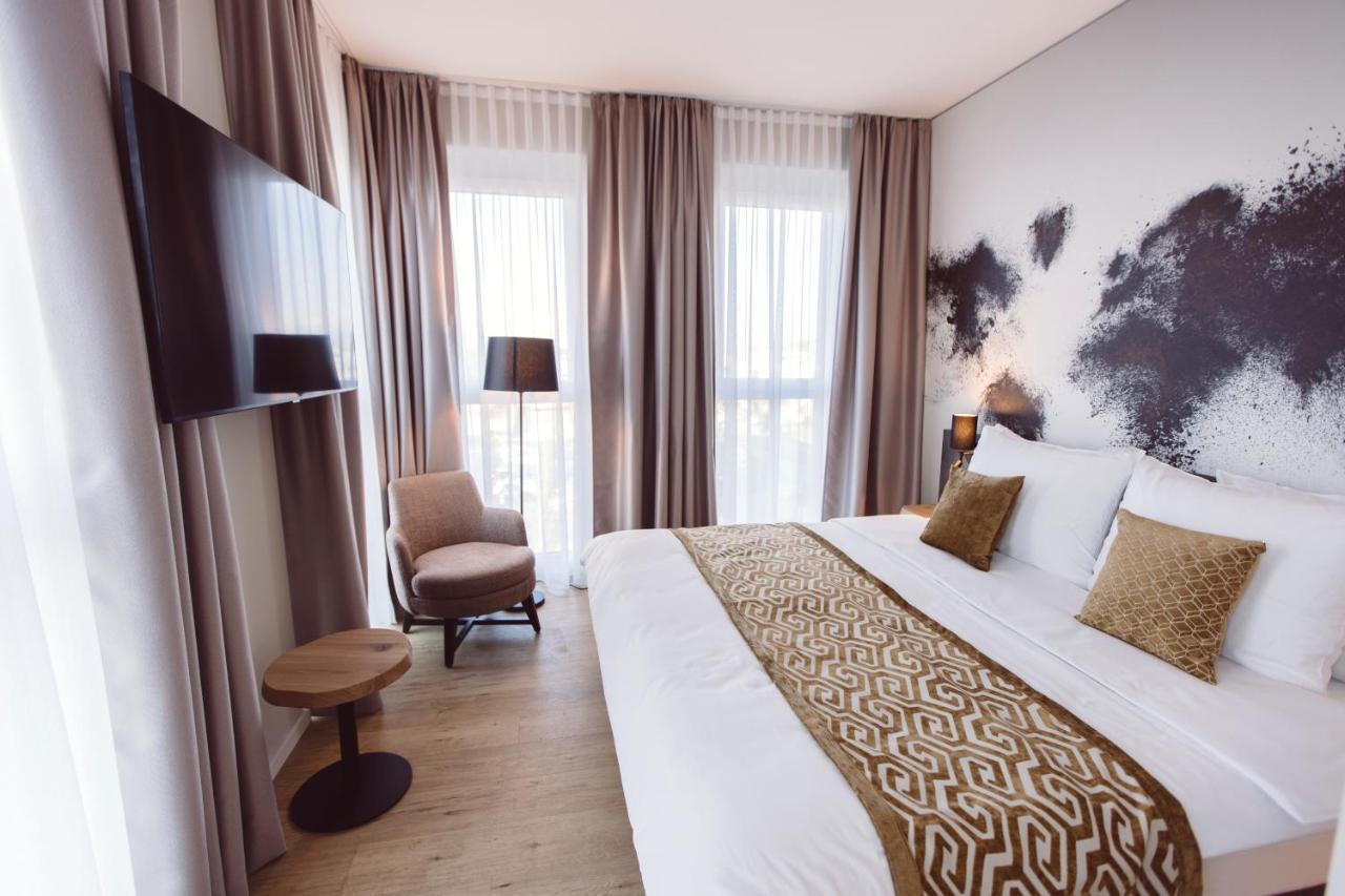 Hotel Libertas Elements Pure Merzhausen ภายนอก รูปภาพ