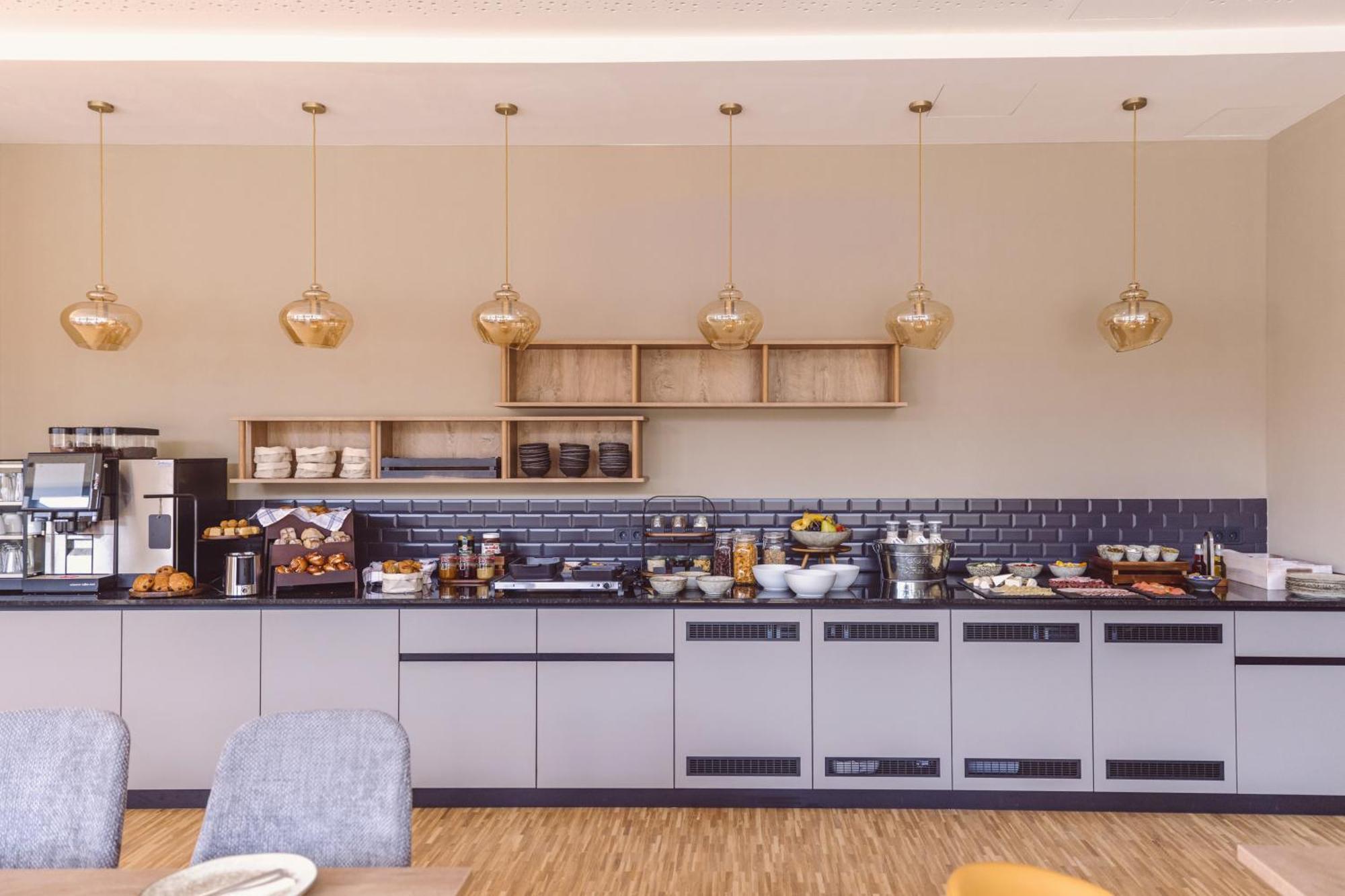 Hotel Libertas Elements Pure Merzhausen ภายนอก รูปภาพ