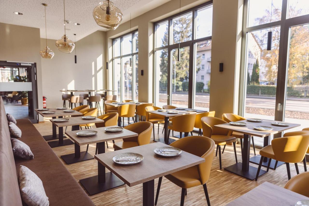 Hotel Libertas Elements Pure Merzhausen ภายนอก รูปภาพ