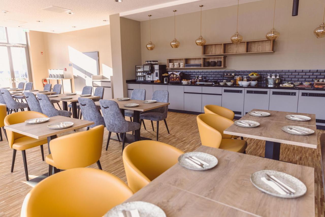Hotel Libertas Elements Pure Merzhausen ภายนอก รูปภาพ
