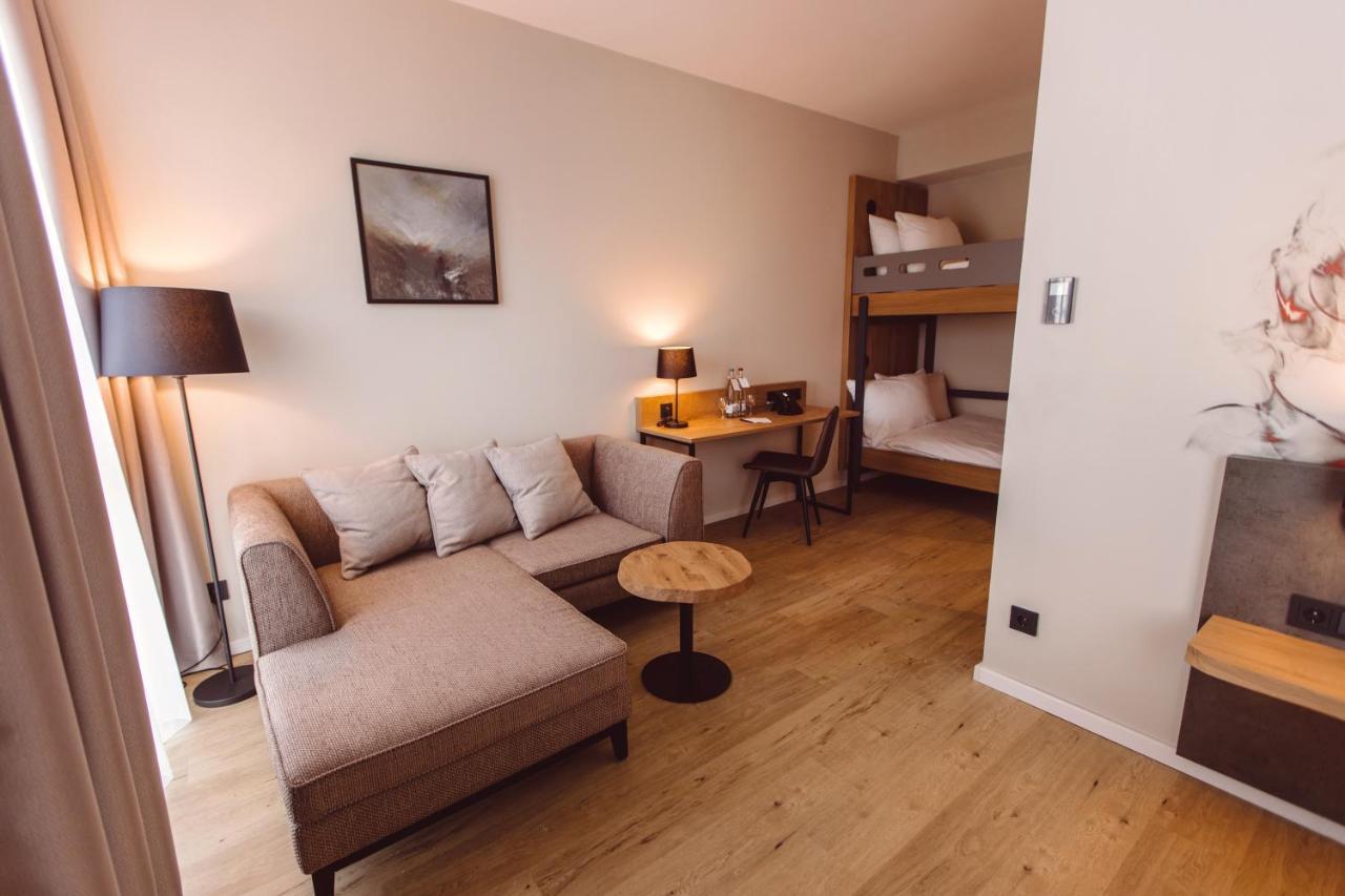 Hotel Libertas Elements Pure Merzhausen ภายนอก รูปภาพ