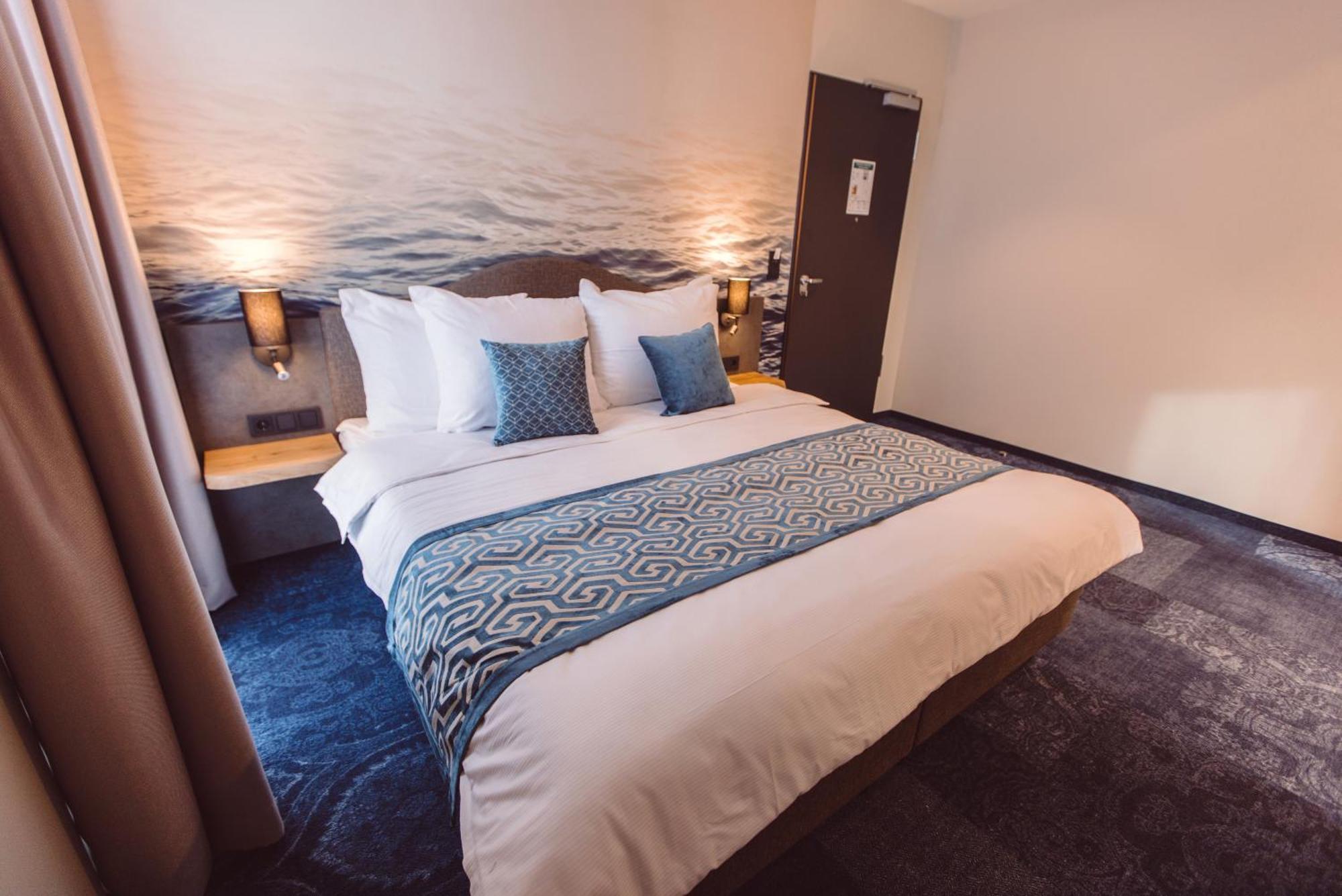 Hotel Libertas Elements Pure Merzhausen ภายนอก รูปภาพ